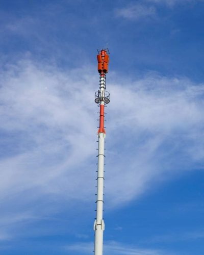 cropped-two-towers-of-communications-with-different-antennas-under-blue-sky-CYCHJ5-transformed.jpeg